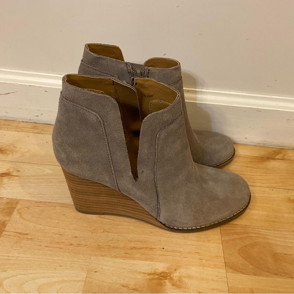 Yabba Gray Suede Heeled Booties